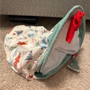 Catstage | Festive Holiday Themed Cat Bed Tent with Christmas Tree Toy